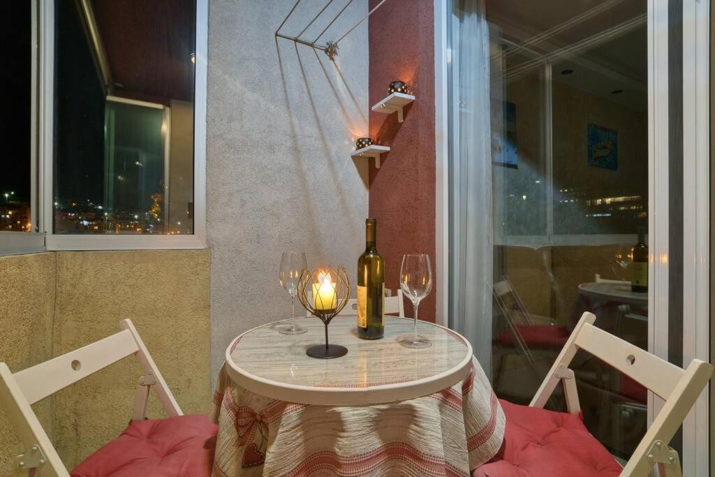 Cozy Nest Apartment- Central And Seaboard With Elevator Kotor Exterior photo